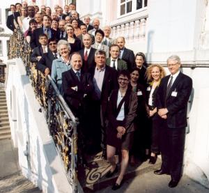 Internationaler Lenkungsausschuss - renewables2004